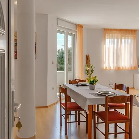 Apartment Mirela