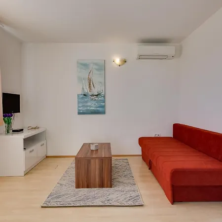 Mirela Apartmán Petrcane