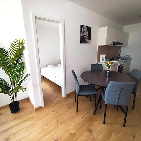 Apartamento Mirela *