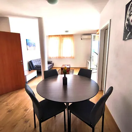 Mirela Apartamento Petrcane