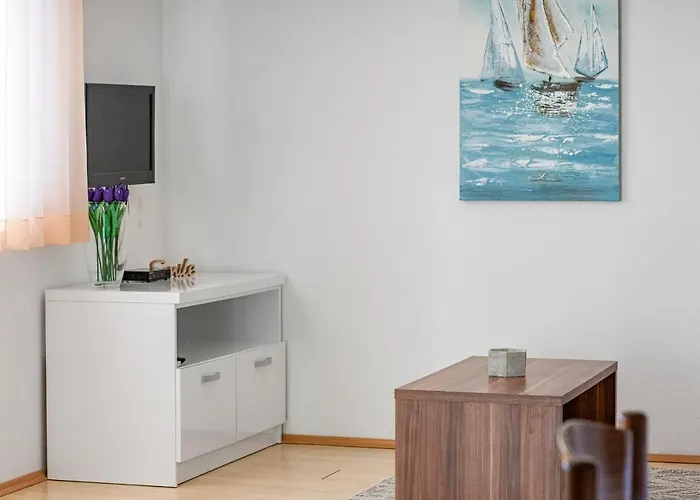 Apartment Mirela *