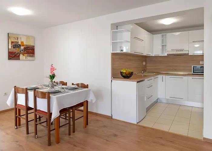Mirela Apartment