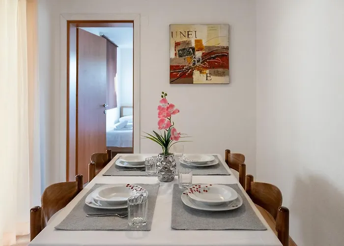 Apartment Mirela Petrcane