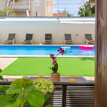 Mirela Apartment