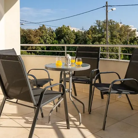Mirela Apartment