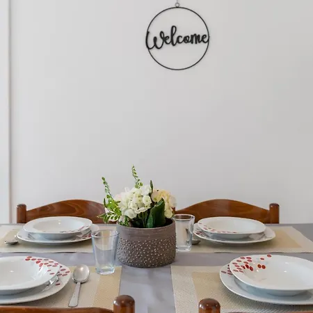 Mirela Apartment Petrcane