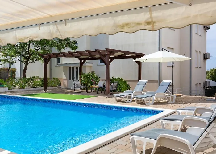 Апартаменты Mirela