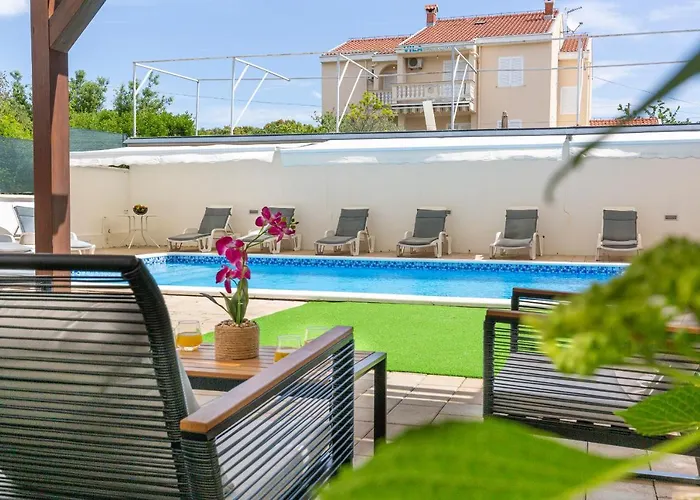 Mirela Апартаменты Петрчане