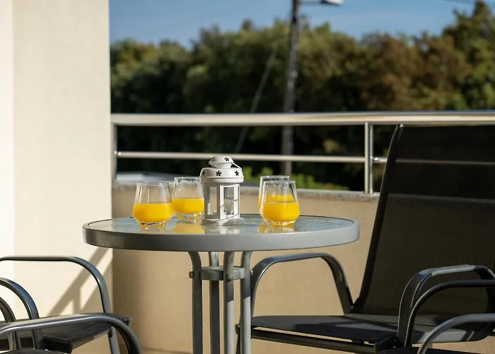 Mirela Апартаменты *