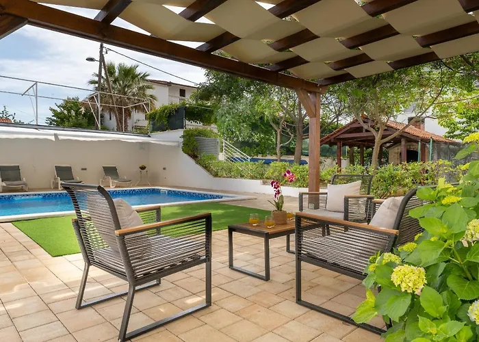 Апартаменты Mirela