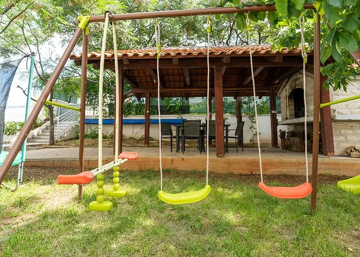 Mirela Апартаменты *