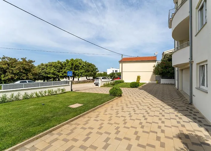 Mirela Апартаменты