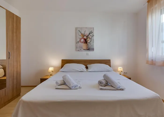 Апартаменты Mirela *